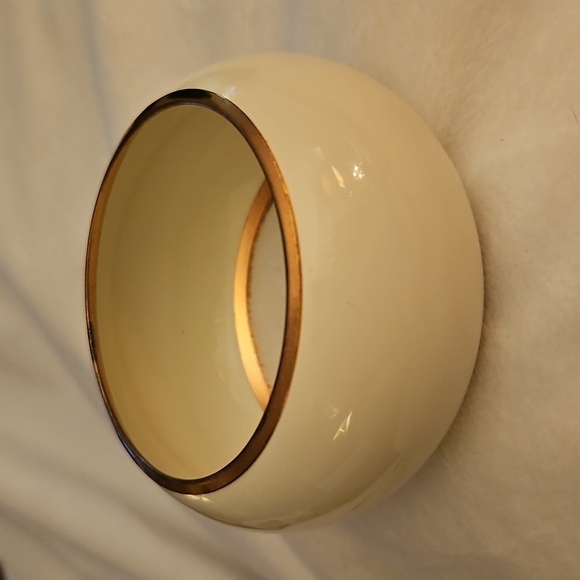 Vintage Chic Chunky Ivory Enamel Rose Goldtone Trim Bangle Bracelet - Picture 2 of 6